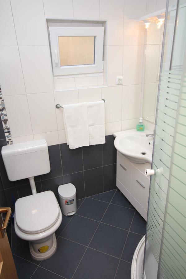 Apartments With A Parking Space Baska Voda, Makarska - 2709 Exterior photo